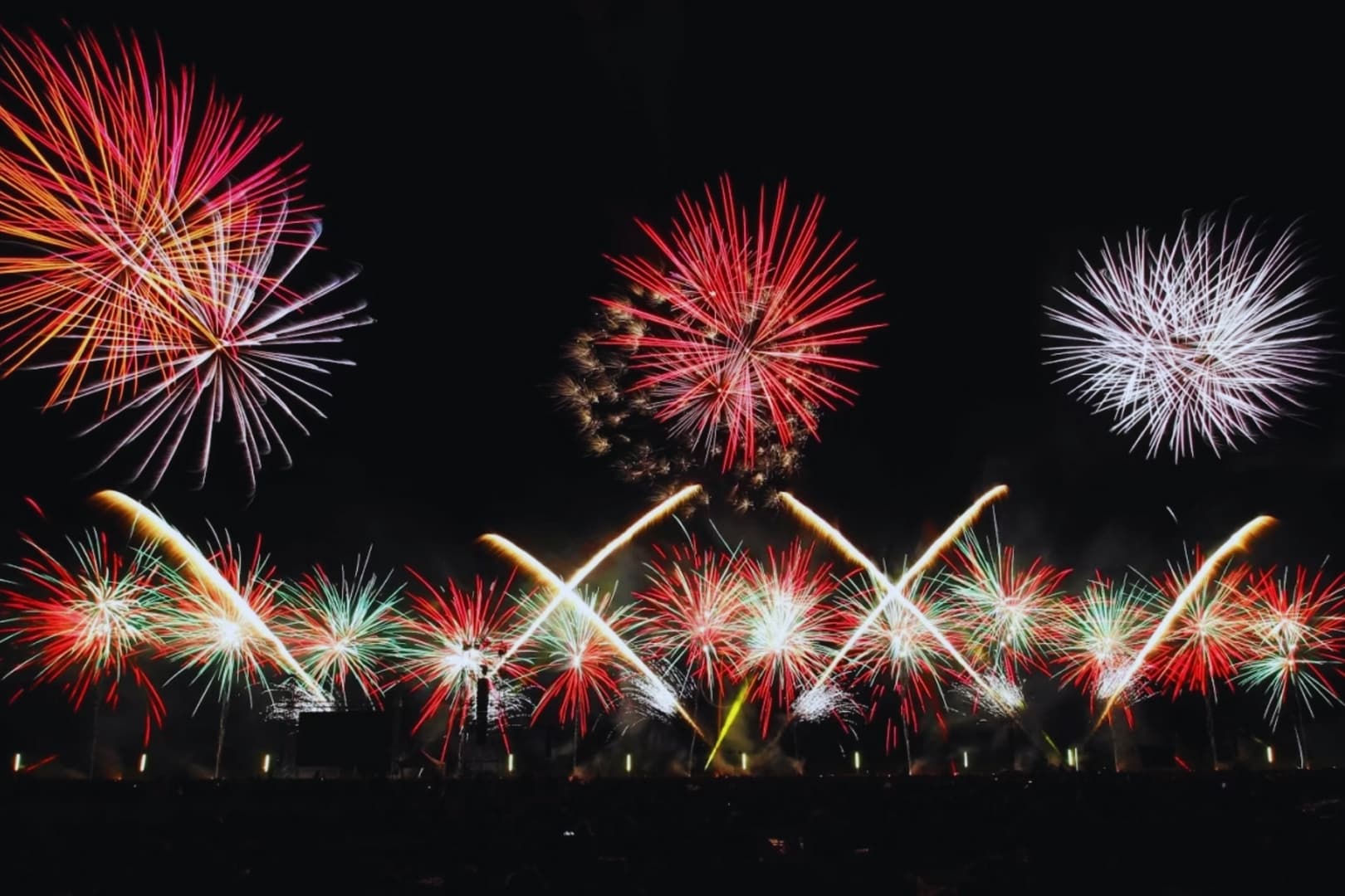 Spectacle pyromélodique